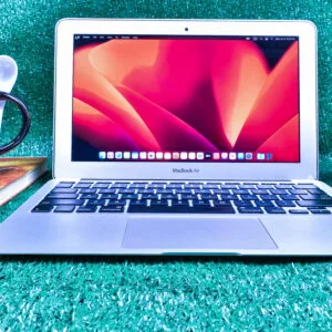 MacBook Air 2014 Intel i5-4260U Dual-Core  (1.40Ghz) (REFURBISHED).