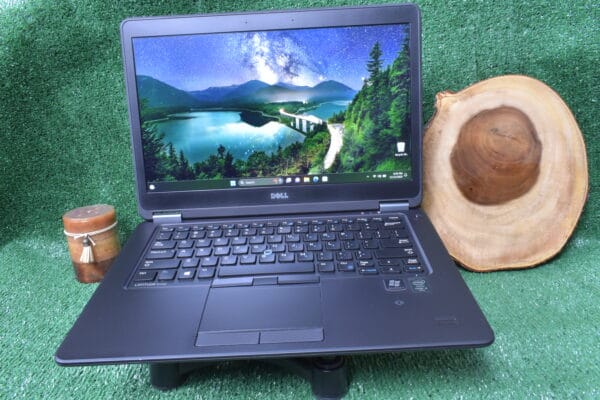 DELL Latitude E7450 Intel(R) Core(TM) i5-5300u (2.30Ghz) 16GB.RAM-515GB.SSD (REFURBISHED)
