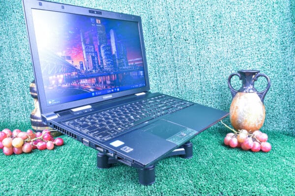 Toshiba Tecra R950 Intel(R) Core(TM) i5-3340M 2.70Ghz 480GB(SSD)-12GB(RAM) (REFURBISHED) - Image 4