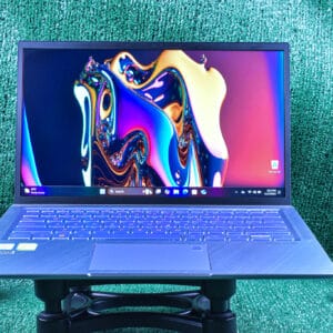 ASUS ZENBOOK UX431FN Intel(R) Core(TM) i7-8565U 1.80Ghz (QUADCORE) -16GB(RAM) 760GB X2(SSD) (REFURBISHED)