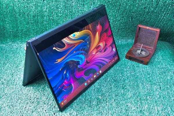 Lenovo Yoga C930-131KB , 2in1 Intel(R) Core(TM) i7-8550U-1.80Ghz  QUADCORE 12Gb(RAM)- 1TB(SSD) (REFURBISHED) - Image 6